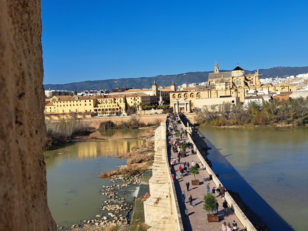 Puente romano y Mezquita-Catedral de Córdoba