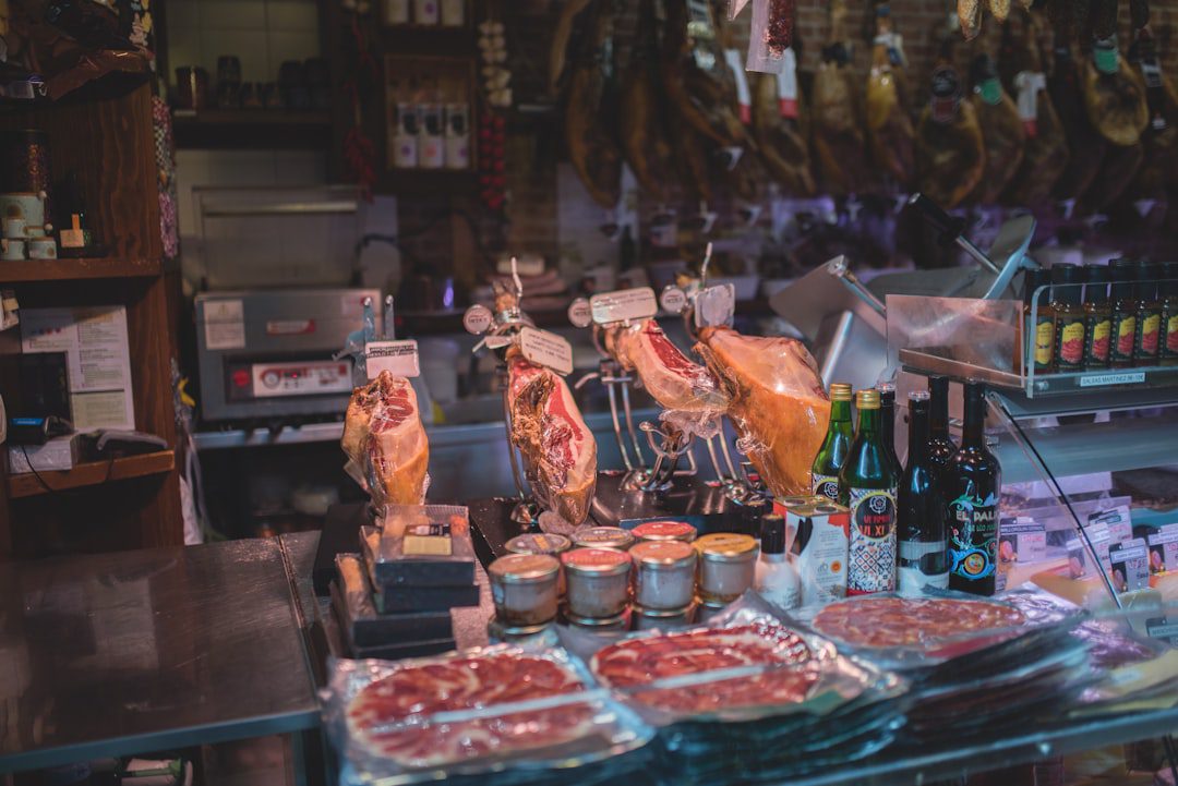 Selección de tapas y platos para comer barato en Sevilla