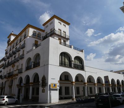 Exterior del Mercado del Arenal de Sevilla, fotografiado en junio de 2023